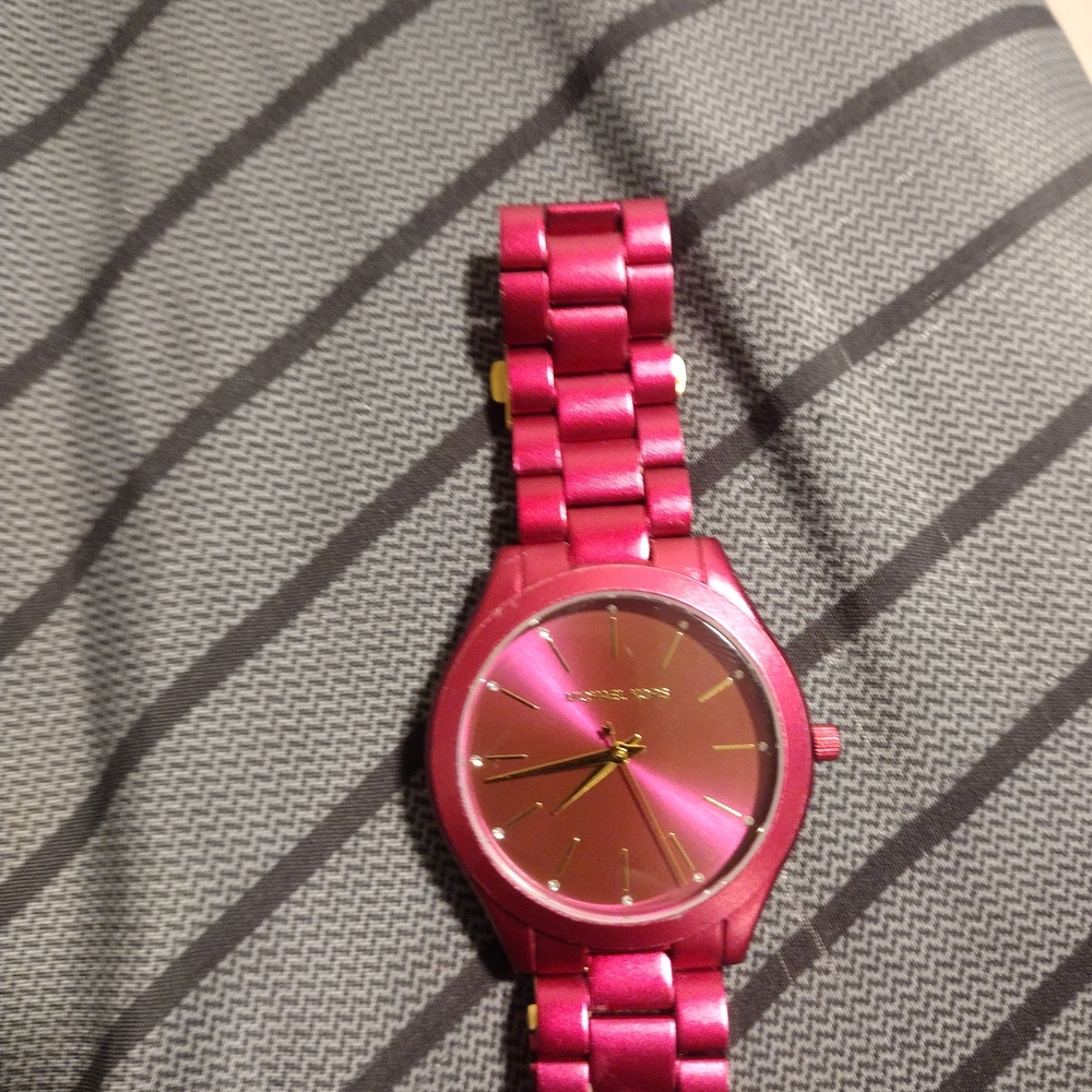 Michael Kors Fuchsia Unisex Watch